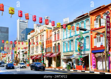 SINGAPUR - 18. November 2019 - farbenfrohe Peranakan-Häuser in Chinatown in Singapur. Stockfoto