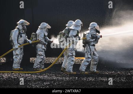 Schulung Der Flughafenfeuerwehr Stockfoto