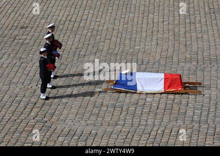 Paris, Frankreich. März 2024. Zeremonie der nationalen Ehrung für den französischen Politiker und Admiral Philippe de Gaulle, den Sohn von Charles de Gaulle, im Hotel des Invalides in Paris, Frankreich, 20. März 2024. Admiral Philippe de Gaulle, das älteste Kind von General Charle-de-Gaulle, dem ersten Präsidenten der Fünften Französischen Republik Credit: MAXPPP/Alamy Live News Stockfoto