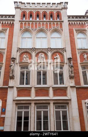 München - 23. Dezember 2021: Klassisches architektonisches und ornamentales Detail in München, der Hauptstadt des Bayerischen Bundeslandes. Stockfoto