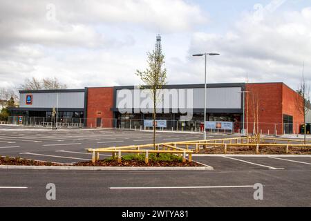 Neuer Aldi Store in Preston Docks, Großbritannien. Aldis neuester Supermarkt. Docklands Edition am Port Way Stockfoto