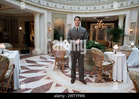 Luis Fernandez posiert während der Präsentation der TV-Serie „La Favorita 1922“ in Madrid, 20. März 2024, Spanien Stockfoto