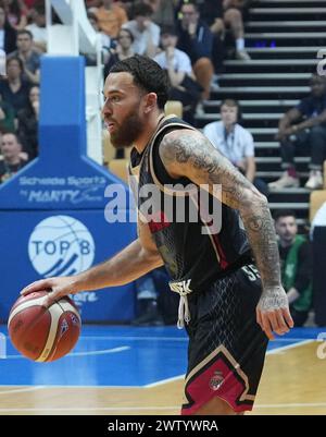 Mike James von AS Monaco während des französischen Pokals, Top 8 Arena Loire, Halbfinalspiel zwischen AS Monaco und SIG Strasbourg am 17. März 2024 in der Arena Loire in Trélazé bei Angers, Frankreich - Foto Laurent Lairys / DPPI Stockfoto