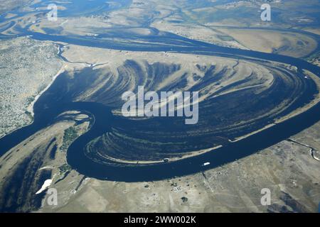 Aus der Vogelperspektive von Botswana, wie man sie beim Flug von Kasane nach Khwai im Okavango-Delta, Botswana, südliches Afrika sieht Stockfoto