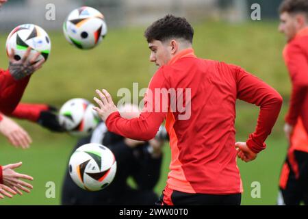 Cardiff, Großbritannien. März 2024. Daniel James von Wales während des Trainings der walisischen Fußballmannschaft in Hensol, Vale of Glamorgan in Südwales am Mittwoch, den 20. März 2024. Das Team trainiert morgen vor dem Qualifikationsspiel zur UEFA Euro 2024 gegen Finnland. foto: Andrew Orchard Sportfotografie/Alamy Live News Stockfoto