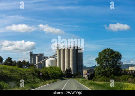 Zementfabrik, Olza, Spanien Stockfoto