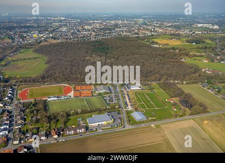 Luftbild, HSC Hammer Sportzentrum Sportanlage, Fußballstadion, Tennisplätze und Bogensportzentrum, Pilsholz Waldgebiet, Stadtbezirk Rhynern, Hamm, Ruhrgebiet, Nordrhein-Westfalen, Deutschland ACHTUNGxMINDESTHONORARx60xEURO *** Luftansicht, HSC Hammer Sportzentrum Sportanlage, Fußballstadion, Tennisplätze und Bogenschießzentrum, Waldgebiet Pilsholz, Bezirk Rhynern, Hamm, Ruhrgebiet, Nordrhein-Westfalen, Deutschland ATTENTIONxMINDESTHONORARx60xEURO Stockfoto