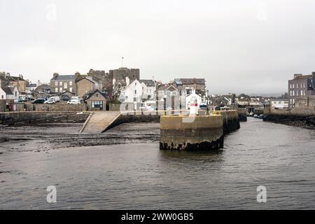 Äußerer Hafen und Mündung des Silverburn River bei Ebbe, Castletown, Isle of man Stockfoto