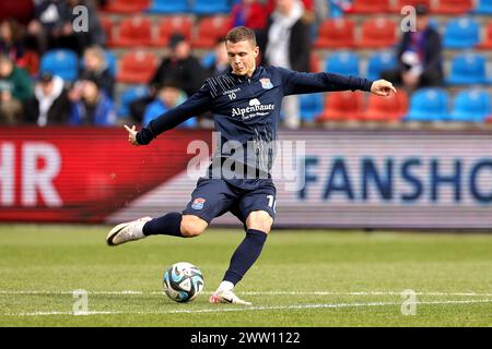 Unterhaching, Deutschland. März 2024. firo: 10.03.2024, Fußball, 3. Liga, 3. Bundesliga, Saison 2023/2024, 29. Spieltag SpVgg Unterhaching - MSV Duisburg 1:0. Sebastian Maier, SpVgg Unterhaching, Haching, Individual Action, Credit: dpa/Alamy Live News Stockfoto