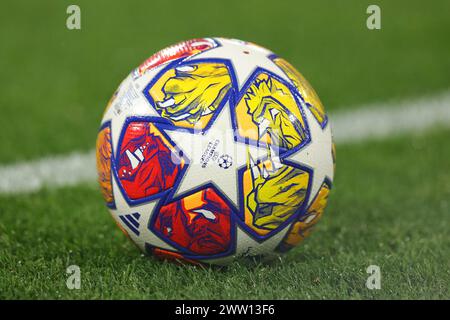 München, Deutschland. März 2024. firo : 05.03.2024, Fußball, Champions League, Saison 2023/2024, Achtelfinale, FC Bayern München - Lazio Rom 3:0, Einleger, General, Feature, Ball, Quelle: dpa/Alamy Live News Stockfoto