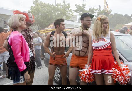 NEIGHBORS 2: SORORITY RISING aka Bad Neighbors 2 2016 UUniversal Pictures Film mit von links: Carla Gallo, Ike Barinholtz, Zac Efron, Seth Rogen, Rose Byrne. Stockfoto