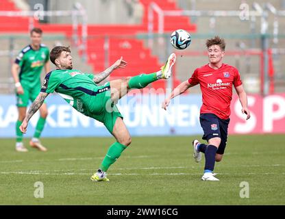 Unterhaching, Deutschland. März 2024. firo: 10.03.2024, Fußball, 3. Liga, 3. Bundesliga, Saison 2023/2024, 29. Spieltag SpVgg Unterhaching - MSV Duisburg, Alexander Esswein, MSV Duisburg, MSV Duisburg, Duisburg, ganze Figur, Credit: dpa/Alamy Live News Stockfoto