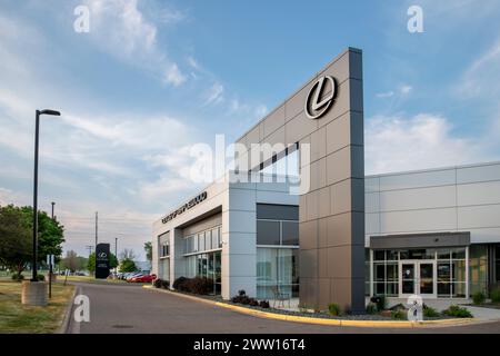 Maplewood, Minnesota. Außenansicht des Lexus Händlerbetriebs mit Logo. Stockfoto