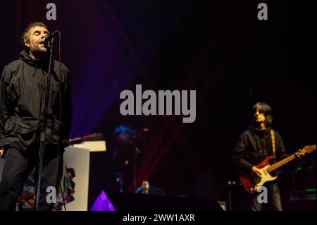 Manchester, Großbritannien. März 2024. Liam Gallagher und John Squire auf der Bühne für den ersten von zwei Homecoming-Gigs im Manchester Apollo. Cristina Massei/Alamy Live News Stockfoto