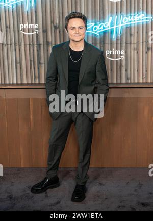 März 2024, New York, New York, Vereinigte Staaten: Arturo Castro nimmt an der Premiere von „Road House“ von Amazon MGM Studios im Jazz im Lincoln Center in New York Teil (Bild: © Lev Radin/Pacific Press Via ZUMA Press Wire) NUR ZUR REDAKTIONELLEN VERWENDUNG! Nicht für kommerzielle ZWECKE! Stockfoto