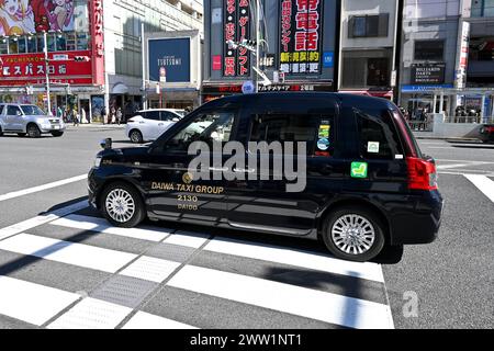 Toyota JPN Taxi (Daiwa Taxi Group) in Ueno – Taito, Tokio, Japan – 28. Februar 2024 Stockfoto