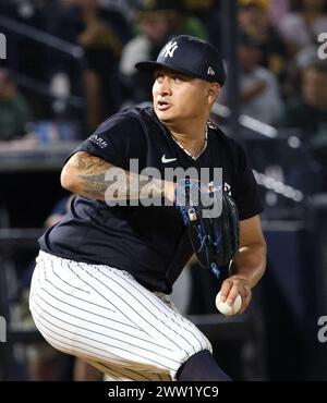 Tampa, Usa. März 2024. Yankee Pitcher Victor Gonzalez arbeitet am Mittwoch, den 20. März 2024, im Rahmen eines Frühjahrstrainings auf dem Steinbrenner Field in Tampa, Florida, gegen die Pittsburgh Pirates. Foto: Mark Abraham/UPI Credit: UPI/Alamy Live News Stockfoto