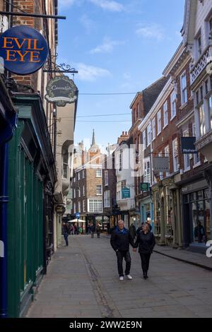 Geschäfte in Stonegate, York, England Stockfoto