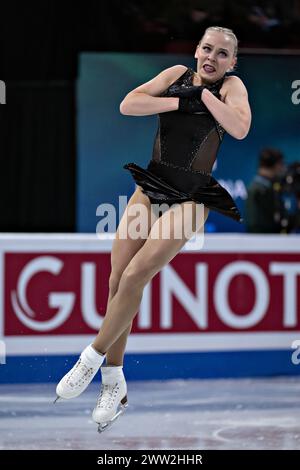 Montreal, Kanada. März 2024. Niina Petrokina aus Estland tritt am 20. März 2024 im Bell Centre in Montreal, Kanada, an der Internationalen Eiskunstlauf-Weltmeisterschaft der International Skating Union (ISU) Teil. Quelle: Andrew Soong/Xinhua/Alamy Live News Stockfoto