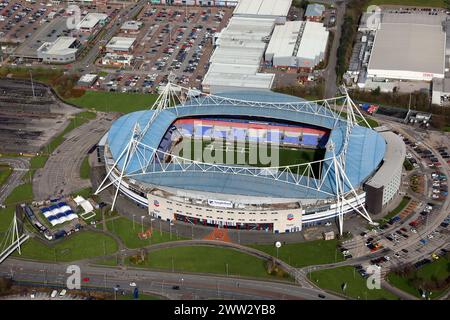 Aus der Vogelperspektive das Toughsheet Community Stadium oder das Bolton Stadium, Heimstadion der Bolton Wanderers Stockfoto