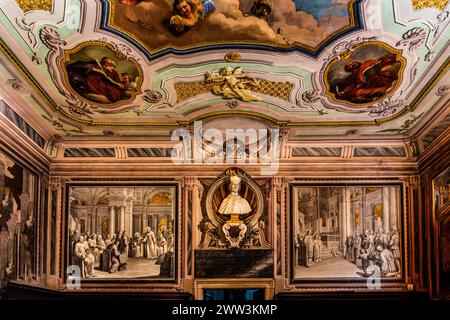 Fresken im Kapitelhaus, Kathedrale Santa Maria Annunziata, 13. Jahrhundert, Udine, wichtigste historische Stadt Friaul, Italien, Udine Stockfoto