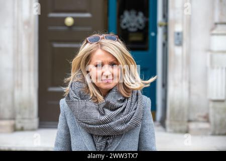 London, Großbritannien. Februar 2024. Esther McVey Minister ohne Portfolio außerhalb des Kabinettsbüros gesehen Credit: Richard Lincoln/Alamy Live News Stockfoto