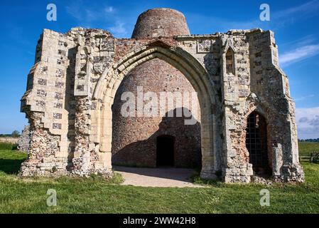 St Benets' Abbey und Windpump, Ludham, Norfolk, England Stockfoto