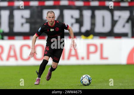 Andrejs Ciganiks von Widzew Lodz wurde während des polnischen PKO Ekstraklasa League 2023/2024 im Cracovia Stadion gesehen. Endergebnis: Cracovia Krakau 2:2 Widzew Lodz. Stockfoto