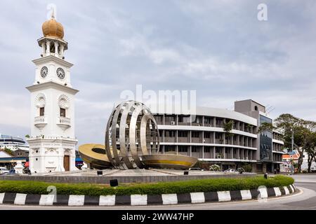 Der Queen Victoria Memorial Clock Tower, ein historisches Wahrzeichen zur Erinnerung an das Diamantenjubiläum von Königin Victoria, Georgetown, Penang, Malaysia Stockfoto