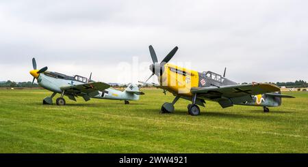 Hispano HA-1112 Buchon (lizenzgebautes Messerschmitt Bf109) Luftwaffe Markierungen auf der Duxford Airshow 2022, Duxford Airfield, Cambridgeshire, England, Großbritannien Stockfoto