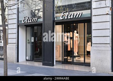 Etam-Illustration von Handelsschildern und Geschäften in Lyon, Frankreich am 27. Januar 2024. Foto: Julien Reynaud/APS-Medias/ABACAPRESS.COM Stockfoto