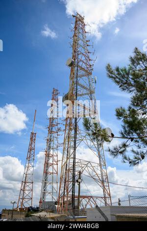 Kommunikationsmasten Stockfoto