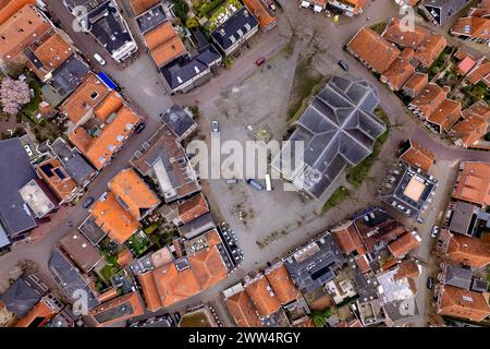 Künstlerische niederländische Stadt Ootmarsum von oben gesehen. Antenne Stockfoto