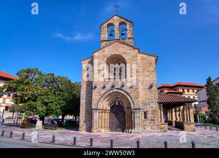 Kirche Santa Maria de la Oliva in Villaviciosa, Asturien. Spanien. Stockfoto