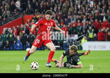 Daniel James erzielte im Halbfinale der Qualifikation zur UEFA Euro 2024 Wales gegen Finnland am 21. März 2024 im Cardiff City Stadium in Cardiff, Wales, Vereinigtes Königreich ein TOR von 4-1 Stockfoto