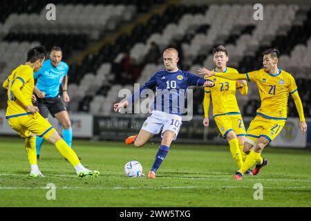 21. März 24. Paisley, Großbritannien. Schottland spielte gegen Kasachstan in der Qualifikation zur UEFA-U21-Meisterschaft im Smisa Stadium, Paisley, Schottland. Die Tore wurden von Josh Doig (3) 19 Minuten, Tommy Cameron (17) 24 Minuten, Tommy Conway (9) 38 Minuten Elfmeterschießen, Lewis Fiorini (10) 55 Minuten. Yan Trufanov (9) erzielte in 68 Minuten einen Elfmeter oder Kasachstan. Quelle: Findlay/Alamy Live News Stockfoto