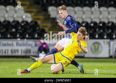 21. März 24. Paisley, Großbritannien. Schottland spielte gegen Kasachstan in der Qualifikation zur UEFA-U21-Meisterschaft im Smisa Stadium, Paisley, Schottland. Die Tore wurden von Josh Doig (3) 19 Minuten, Tommy Cameron (17) 24 Minuten, Tommy Conway (9) 38 Minuten Elfmeterschießen, Lewis Fiorini (10) 55 Minuten. Yan Trufanov (9) erzielte in 68 Minuten einen Elfmeter oder Kasachstan. Quelle: Findlay/Alamy Live News Stockfoto