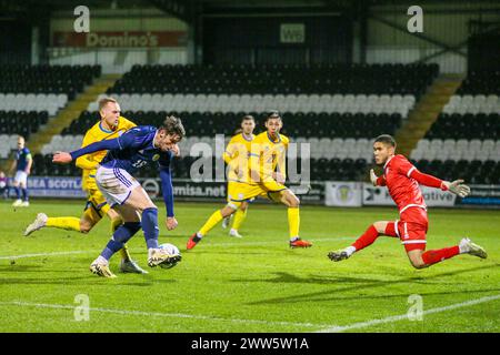 21. März 24. Paisley, Großbritannien. Schottland spielte gegen Kasachstan in der Qualifikation zur UEFA-U21-Meisterschaft im Smisa Stadium, Paisley, Schottland. Die Tore wurden von Josh Doig (3) 19 Minuten, Tommy Cameron (17) 24 Minuten, Tommy Conway (9) 38 Minuten Elfmeterschießen, Lewis Fiorini (10) 55 Minuten. Yan Trufanov (9) erzielte in 68 Minuten einen Elfmeter oder Kasachstan. Quelle: Findlay/Alamy Live News Stockfoto