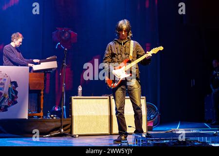 März 2024, Manchester, Vereinigtes Königreich: JOHN SQUIRES (ex Stone Roses Gitarrist) Live at 02 Apollo , Manchester, England (Bild: © Andy von Pip/ZUMA Press Wire) NUR REDAKTIONELLE VERWENDUNG! Nicht für kommerzielle ZWECKE! Stockfoto