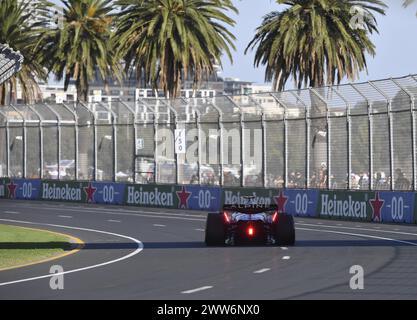 MELBOURNE, AUSTRALIEN. 22. März 2024.Renault E-Tech RE24-angetriebene Alpine-Renault A524 während des freien Trainings 2 beim FIA Formel 1 Rolex Australian Grand Prix 2024 3. Runde vom 22. Bis 24. März auf dem Albert Park Street Circuit in Melbourne, Australien. Quelle: Karl Phillipson/Alamy Live News Stockfoto