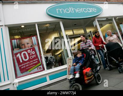 18/05/11 HEUTE FOTO... einer von Mothercare's hight Street Stores in Newark, Nottinghamshire, der von Schließung bedroht ist, nachdem das Unternehmen bekannt gegeben hat Stockfoto
