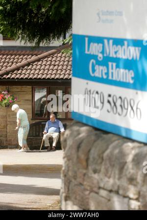 11/07/11 Long Meadow Care Home, betrieben von Southern Cross, in Matlock Derbyshire, heute... PFLEGEHEIM BETREIBER SOUTHERN CROSS, der 31000 Einwohner hat Stockfoto