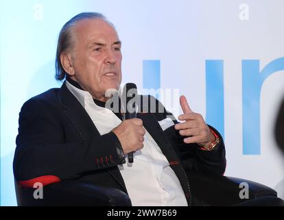 Juergen Hunke Charity-Talk Unterhaltung am Meer zugunsten von UNICEF Timmendorfer Strand *** Juergen Hunke Charity Talk Unterhaltung am Meer zugunsten von UNICEF Timmendorfer Strand Stockfoto