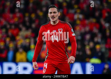 Cardiff, Wales. 21. März 2024. Connor Roberts aus Wales im Halbfinale der UEFA EURO 2024 zwischen Wales und Finnland im Cardiff City Stadium in Cardiff, Wales, Großbritannien am 21. März 2024. Quelle: Duncan Thomas/Majestic Media. Stockfoto