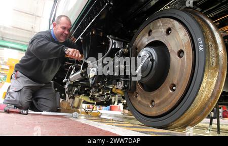 03.03.14- DATEI FOTO die britische Fertigung wuchs im Februar schneller als erwartet, wobei die Beschäftigung in diesem Sektor in fast t am schnellsten wuchs Stockfoto