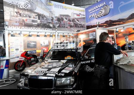 RETRO CLASSICS 2010, Stuttgart Messe, Rallyestandstand mit Fahrzeug- und Merchandisingprodukten, Stuttgart Messe, Stuttgart, Baden-Württemberg Stockfoto