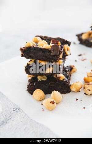 Banane Erdnussbutter Haselunts Fudge Brownie hausgemachte Schokolade Kakao Kakao Stockfoto