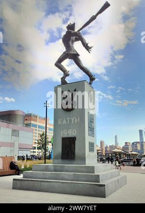 Katyn Memorial, gewidmet den Opfern des Massakers von Stalin am 5. März 1940 in Katyn, Jersey City, NJ, USA Stockfoto