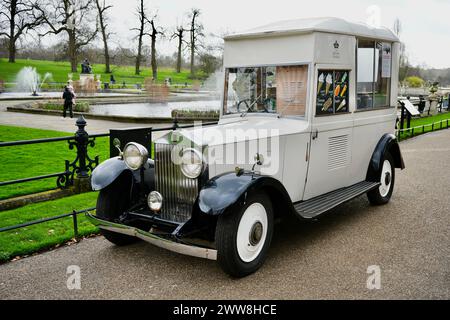 Royce Phantom II Eiswagen im Kensington Park. Stockfoto