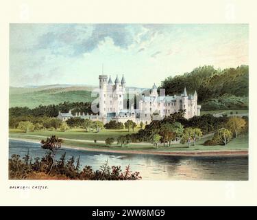 Vintage Gravur von Balmoral Castle, Schottland, 19. Ein großes Haus in der Royal Deeside, Aberdeenshire, Schottland, in der Nähe des Dorfes Crathie. Balmoral hat eine der Residenzen der britischen königlichen Familie seit 1852, wenn die Immobilien und Ihre ursprüngliche Burg wurden privat von Prinz Albert gekauft, der Ehemann von Queen Victoria Stockfoto